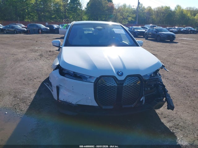 2022 Bmw Ix Xdrive50 მანქანა იყიდება აუქციონზე, vin: WB523CF08NCK57871, აუქციონის ნომერი: 44998892