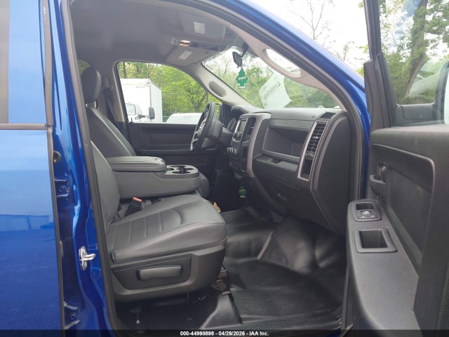 44998895 :رقم المزاد ، 1C6RR7KG8JS306666 vin ، 2018 Ram 1500 Tradesman  4x4 5'7 Box مزاد بيع