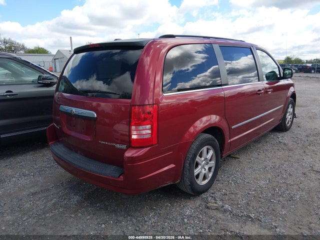 2010 Chrysler Town & Country Touring მანქანა იყიდება აუქციონზე, vin: 2A4RR5D16AR500873, აუქციონის ნომერი: 44998928