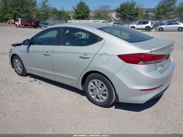 2017 Hyundai Elantra Se მანქანა იყიდება აუქციონზე, vin: KMHD74LF9HU422997, აუქციონის ნომერი: 44999032