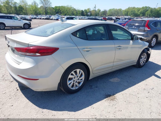 2017 Hyundai Elantra Se მანქანა იყიდება აუქციონზე, vin: KMHD74LF9HU422997, აუქციონის ნომერი: 44999032