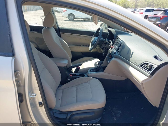 2017 Hyundai Elantra Se მანქანა იყიდება აუქციონზე, vin: KMHD74LF9HU422997, აუქციონის ნომერი: 44999032