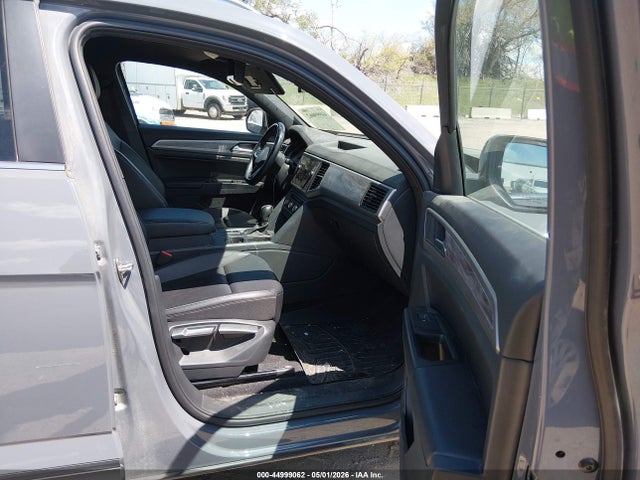 44999062 :رقم المزاد ، 1V2YC2CA6LC205351 vin ، 2020 Volkswagen Atlas Cross Sport 2.0t Se W/technology/2.0t Se W/technology R-line مزاد بيع