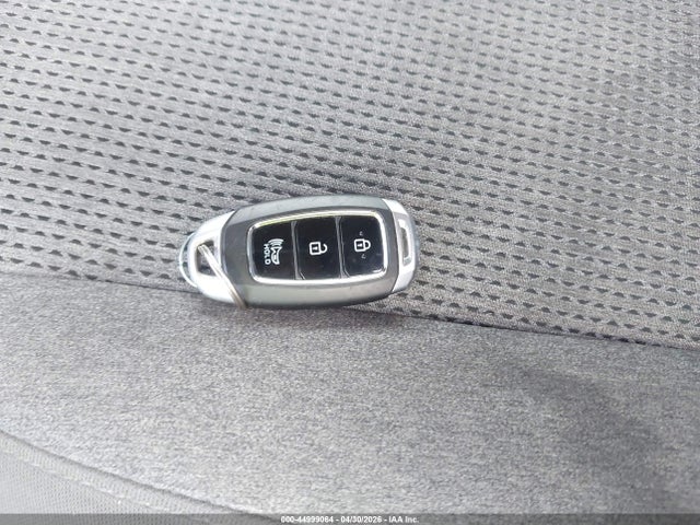 44999064 :رقم المزاد ، 5NMS33AD0LH166798 vin ، 2020 Hyundai Santa Fe Sel مزاد بيع