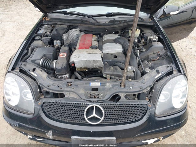 44999070 :رقم المزاد ، WDBKK49F52F248664 vin ، 2002 Mercedes-benz Slk 230 Kompressor مزاد بيع