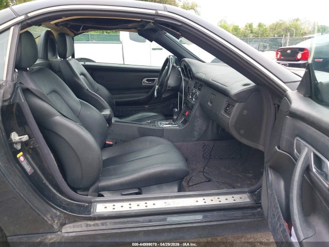 44999070 :رقم المزاد ، WDBKK49F52F248664 vin ، 2002 Mercedes-benz Slk 230 Kompressor مزاد بيع