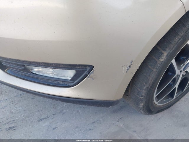 Продаж на аукціоні авто 2018 Ford Focus Se, vin: 1FADP3F28JL266007, номер лоту: 44999086