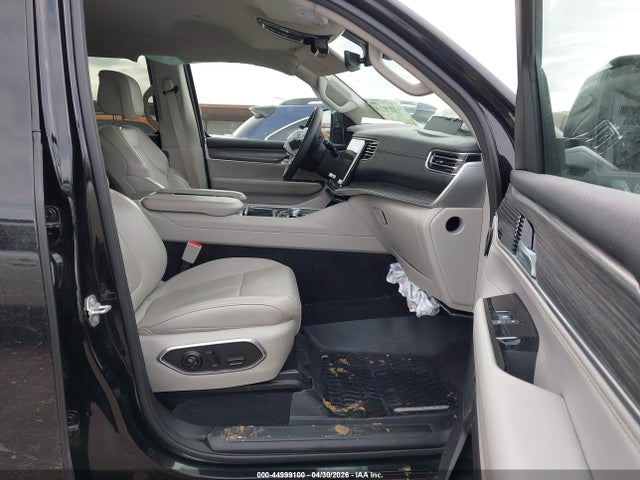 Продаж на аукціоні авто 2024 Jeep Wagoneer L Series Ii 4x2, vin: 1C4SJRBPXRS178732, номер лоту: 44999100