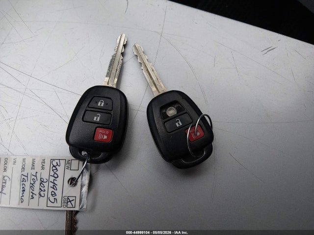 44999104 :رقم المزاد ، 3TYSZ5ANXNT094905 vin ، 2022 Toyota Tacoma Sr V6 مزاد بيع