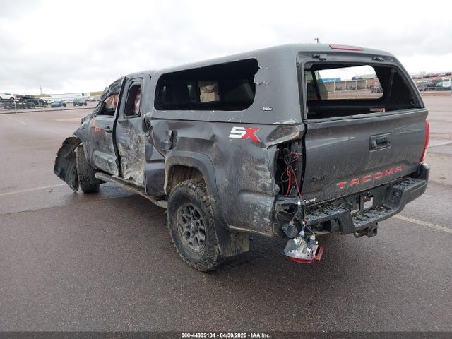 44999104 :رقم المزاد ، 3TYSZ5ANXNT094905 vin ، 2022 Toyota Tacoma Sr V6 مزاد بيع