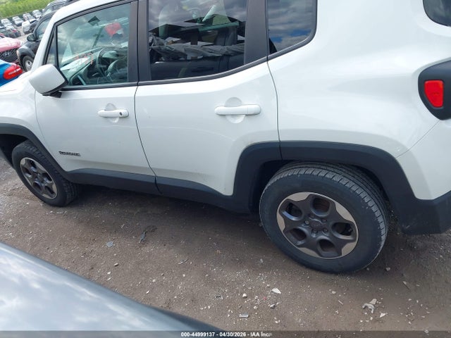 44999137 :رقم المزاد ، ZACCJBBH1FPC18914 vin ، 2015 Jeep Renegade Latitude مزاد بيع