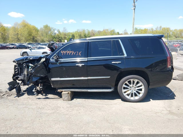 44999138 :رقم المزاد ، 1GYS4BKJ8HR338780 vin ، 2017 Cadillac Escalade Luxury مزاد بيع