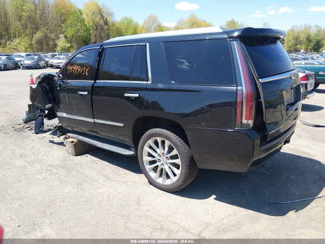 44999138 :رقم المزاد ، 1GYS4BKJ8HR338780 vin ، 2017 Cadillac Escalade Luxury مزاد بيع