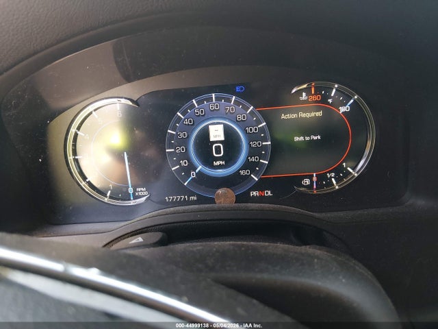 44999138 :رقم المزاد ، 1GYS4BKJ8HR338780 vin ، 2017 Cadillac Escalade Luxury مزاد بيع