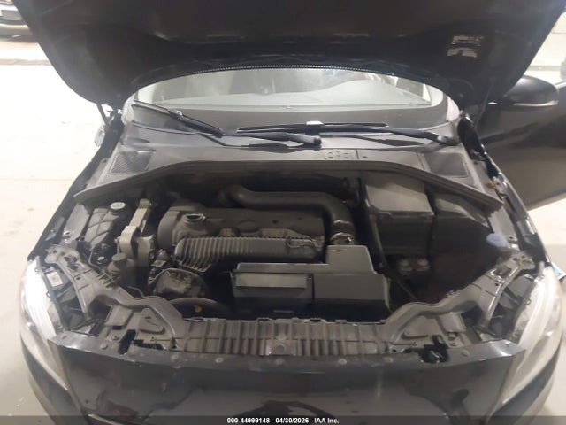 Продажа на аукционе авто 2015 Volvo V60 T5 Premier, vin: YV1612SB7F1186862, номер лота: 44999148