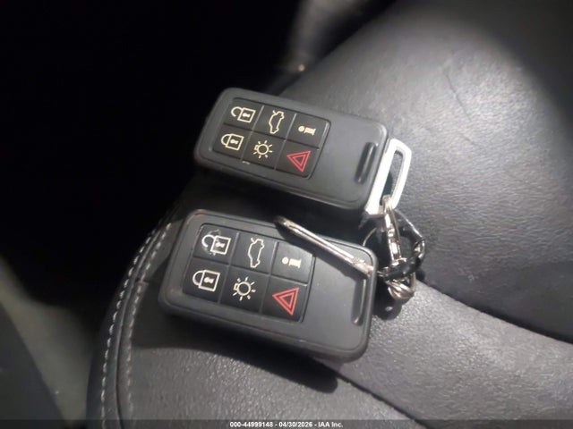 Продажа на аукционе авто 2015 Volvo V60 T5 Premier, vin: YV1612SB7F1186862, номер лота: 44999148