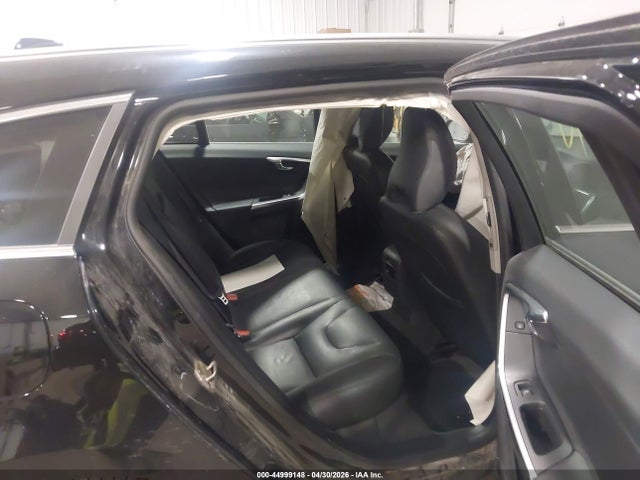 Продажа на аукционе авто 2015 Volvo V60 T5 Premier, vin: YV1612SB7F1186862, номер лота: 44999148