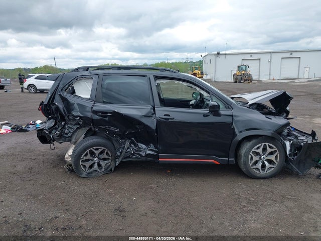 JF2SKADC0PH422215 Subaru Forester Premium