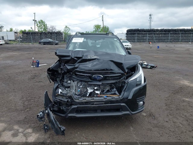 JF2SKADC0PH422215 Subaru Forester Premium