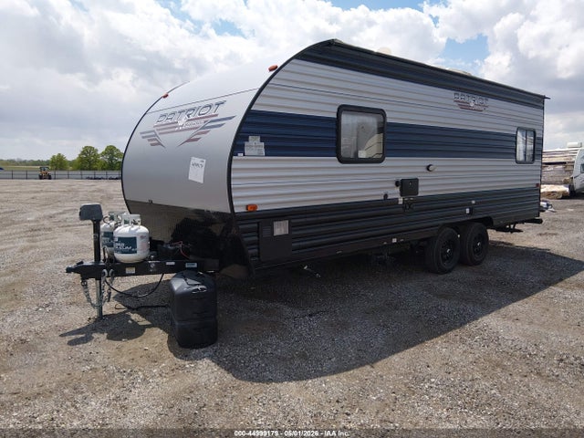 44999179 :رقم المزاد ، 5ZT2CKJB2NF001035 vin ، 2022 Forest River Cherokee مزاد بيع
