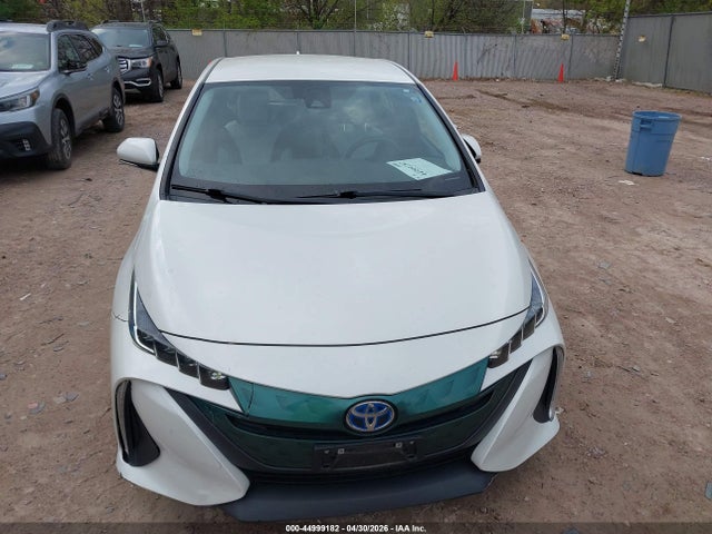2018 Toyota Prius Prime Plus მანქანა იყიდება აუქციონზე, vin: JTDKARFP9J3085015, აუქციონის ნომერი: 44999182