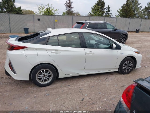 2018 Toyota Prius Prime Plus მანქანა იყიდება აუქციონზე, vin: JTDKARFP9J3085015, აუქციონის ნომერი: 44999182