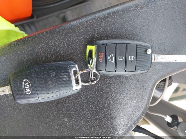 Продажа на аукционе авто 2017 Kia Sportage Lx, vin: KNDPM3AC4H7234769, номер лота: 44999189