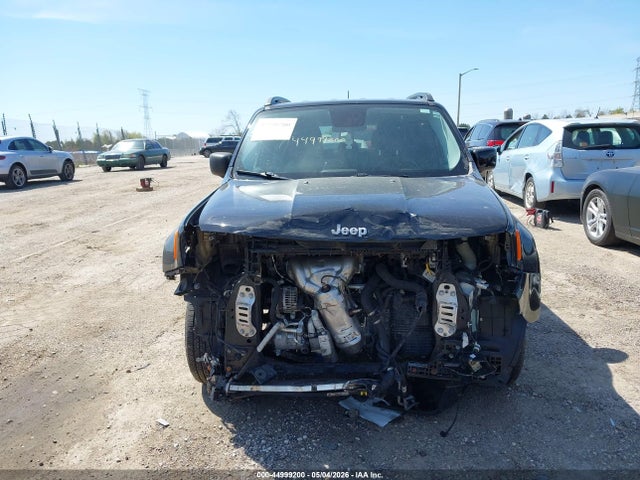 2015 Jeep Renegade Latitude მანქანა იყიდება აუქციონზე, vin: ZACCJBBT0FPC43467, აუქციონის ნომერი: 44999200