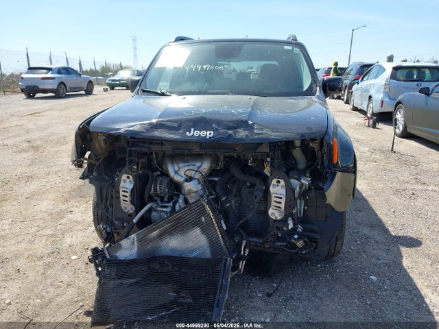 2015 Jeep Renegade Latitude მანქანა იყიდება აუქციონზე, vin: ZACCJBBT0FPC43467, აუქციონის ნომერი: 44999200