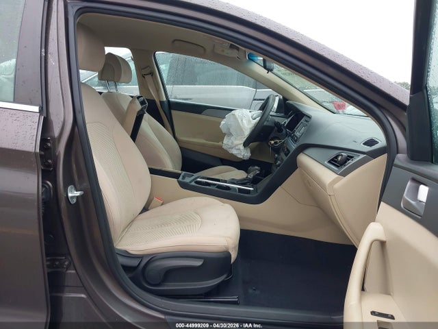 44999209 :رقم المزاد ، 5NPE24AF4FH146228 vin ، 2015 Hyundai Sonata Se مزاد بيع