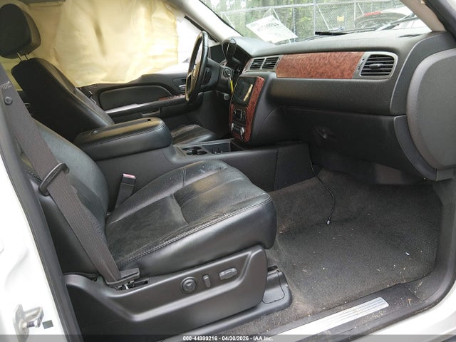 44999216 :رقم المزاد ، 1GNFC130X7R220665 vin ، 2007 Chevrolet Tahoe Ltz مزاد بيع