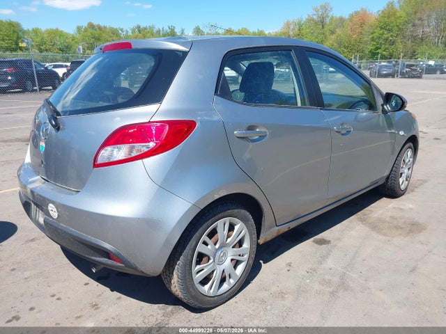 2011 Mazda Mazda2 Sport მანქანა იყიდება აუქციონზე, vin: JM1DE1HZ6B0107987, აუქციონის ნომერი: 44999228