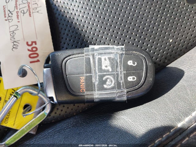 Продажа на аукционе авто 2015 Jeep Cherokee Limited, vin: 1C4PJMDS5FW650723, номер лота: 44999240