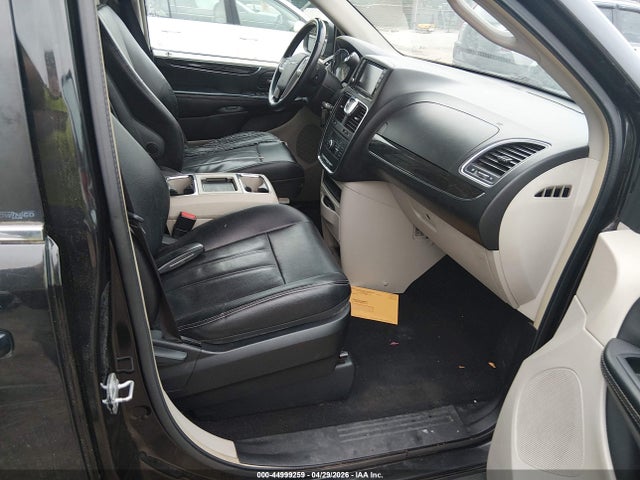 2014 Chrysler Town & Country Touring მანქანა იყიდება აუქციონზე, vin: 2C4RC1BG9ER216098, აუქციონის ნომერი: 44999259