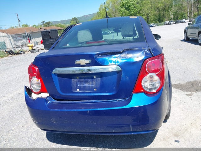 Продажа на аукционе авто 2013 Chevrolet Sonic Lt Manual, vin: 1G1JD5SH0D4200845, номер лота: 44999264
