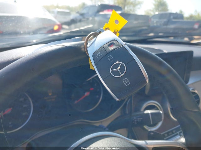 44999272 :رقم المزاد ، WDDWF8EB6KR458096 vin ، 2019 Mercedes-benz C 300 4matic مزاد بيع