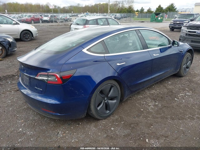 Tesla Model 3 Long Range/performance 2018 5YJ3E1EB3JF105083 Image 4