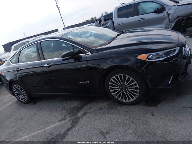44999338 :رقم المزاد ، 3FA6P0LU6HR149437 vin ، 2017 Ford Fusion Hybrid Se مزاد بيع