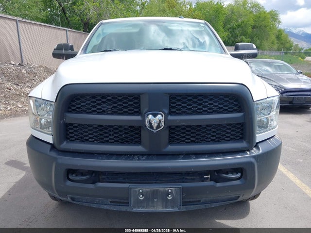 3C63R3GT1JG383696 RAM 3500 Tradesman 4x4 8&#039; Box