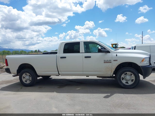 3C63R3GT1JG383696 RAM 3500 Tradesman 4x4 8&#039; Box