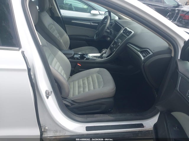 3FA6P0G76FR105424 Ford FUSION S