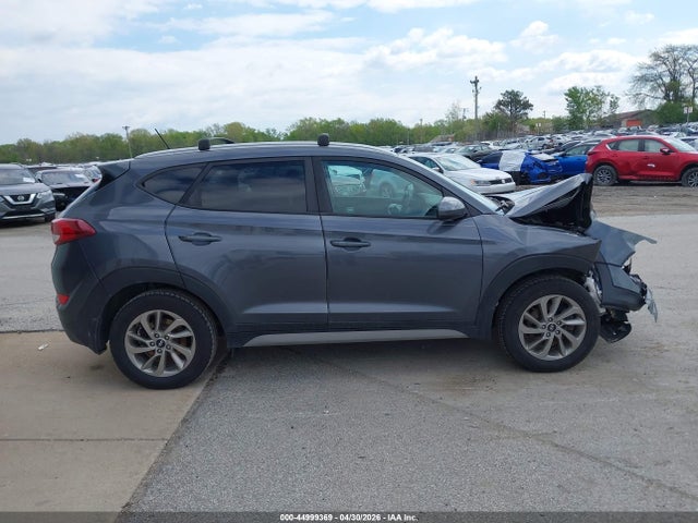 Продажа на аукционе авто 2017 Hyundai Tucson Se, vin: KM8J33A46HU413992, номер лота: 44999369