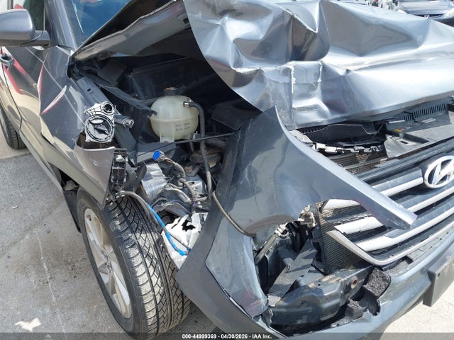 Продажа на аукционе авто 2017 Hyundai Tucson Se, vin: KM8J33A46HU413992, номер лота: 44999369