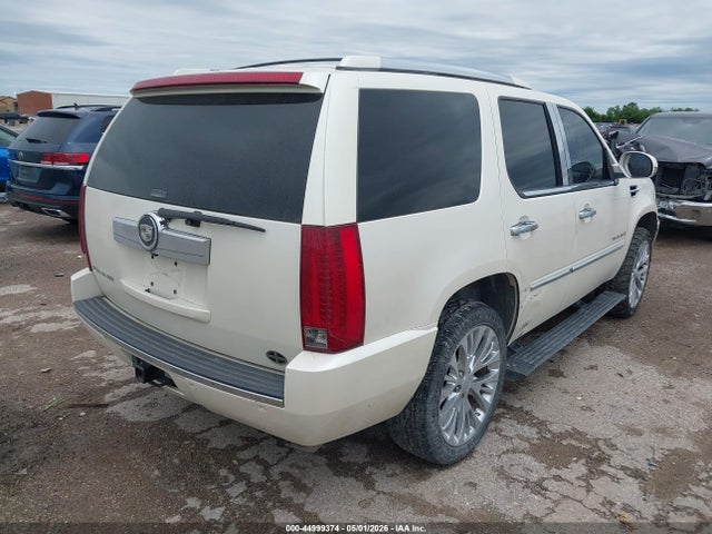 2007 Cadillac Escalade Standard მანქანა იყიდება აუქციონზე, vin: 1GYFK638X7R314005, აუქციონის ნომერი: 44999374