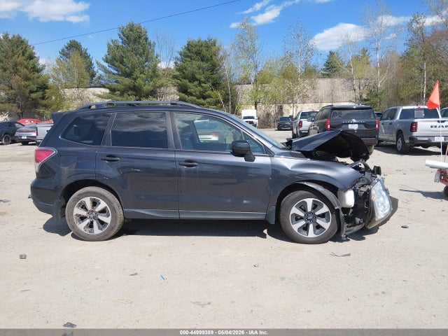 44999389 :رقم المزاد ، JF2SJAECXHH411726 vin ، 2017 Subaru Forester 2.5i Premium مزاد بيع