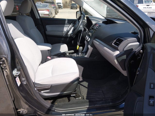 44999389 :رقم المزاد ، JF2SJAECXHH411726 vin ، 2017 Subaru Forester 2.5i Premium مزاد بيع