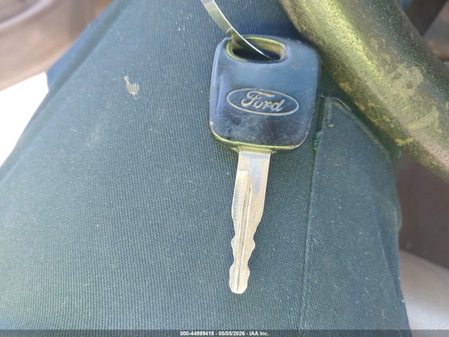 44999418 :رقم المزاد ، 1FTZF1727XNB13623 vin ، 1999 Ford F-150 Work Series/xl/xlt مزاد بيع