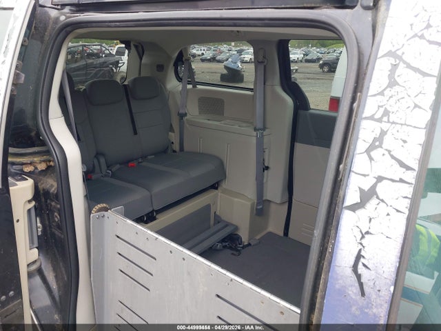 2010 Dodge Grand Caravan Se მანქანა იყიდება აუქციონზე, vin: 2D4RN4DE2AR232017, აუქციონის ნომერი: 44999454