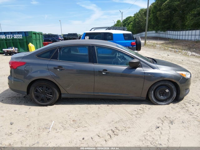 44999458 :رقم المزاد ، 1FADP3E27JL220556 vin ، 2018 Ford Focus S مزاد بيع