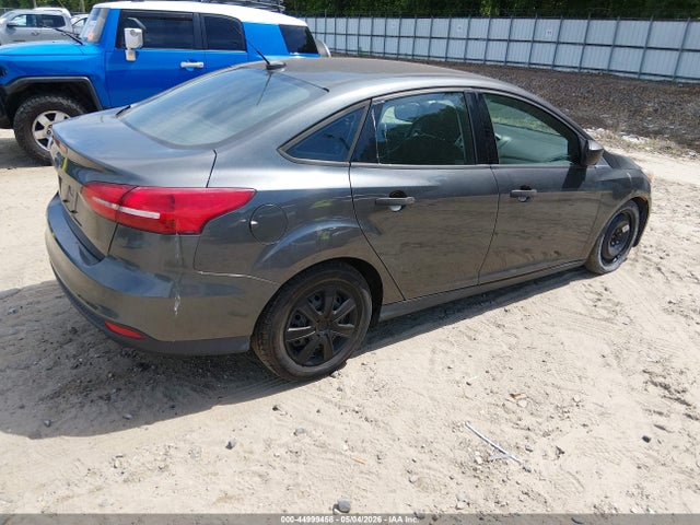 44999458 :رقم المزاد ، 1FADP3E27JL220556 vin ، 2018 Ford Focus S مزاد بيع